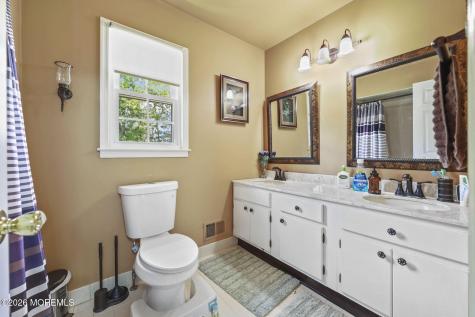 78 Henderson Road Kendall Park NJ 08824