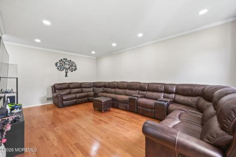 78 Henderson Road Kendall Park NJ 08824