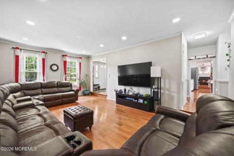 78 Henderson Road Kendall Park NJ 08824