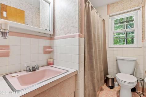 8 Riccis Drive Jackson NJ 08527