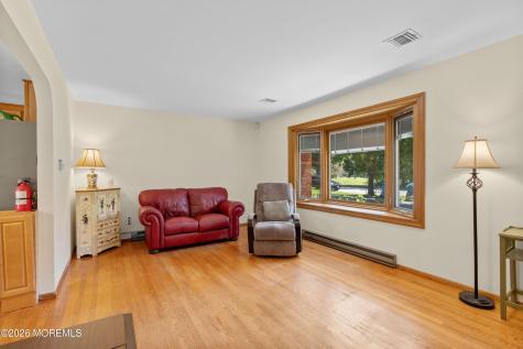 8 Riccis Drive Jackson NJ 08527