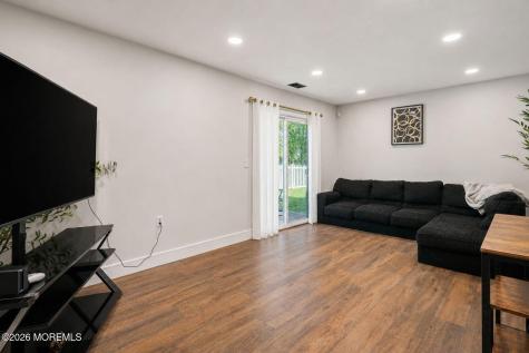401 Wildflower Court Jackson NJ 08527