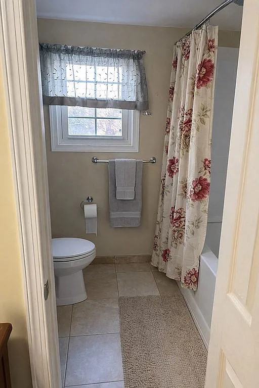 942 Old York Road East Windsor NJ 08520
