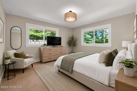 10 Woodland Terrace Lincroft NJ 07738