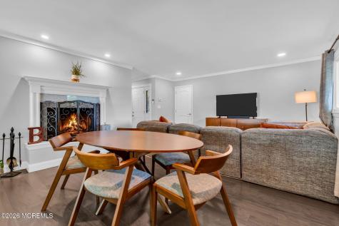 10 Woodland Terrace Lincroft NJ 07738