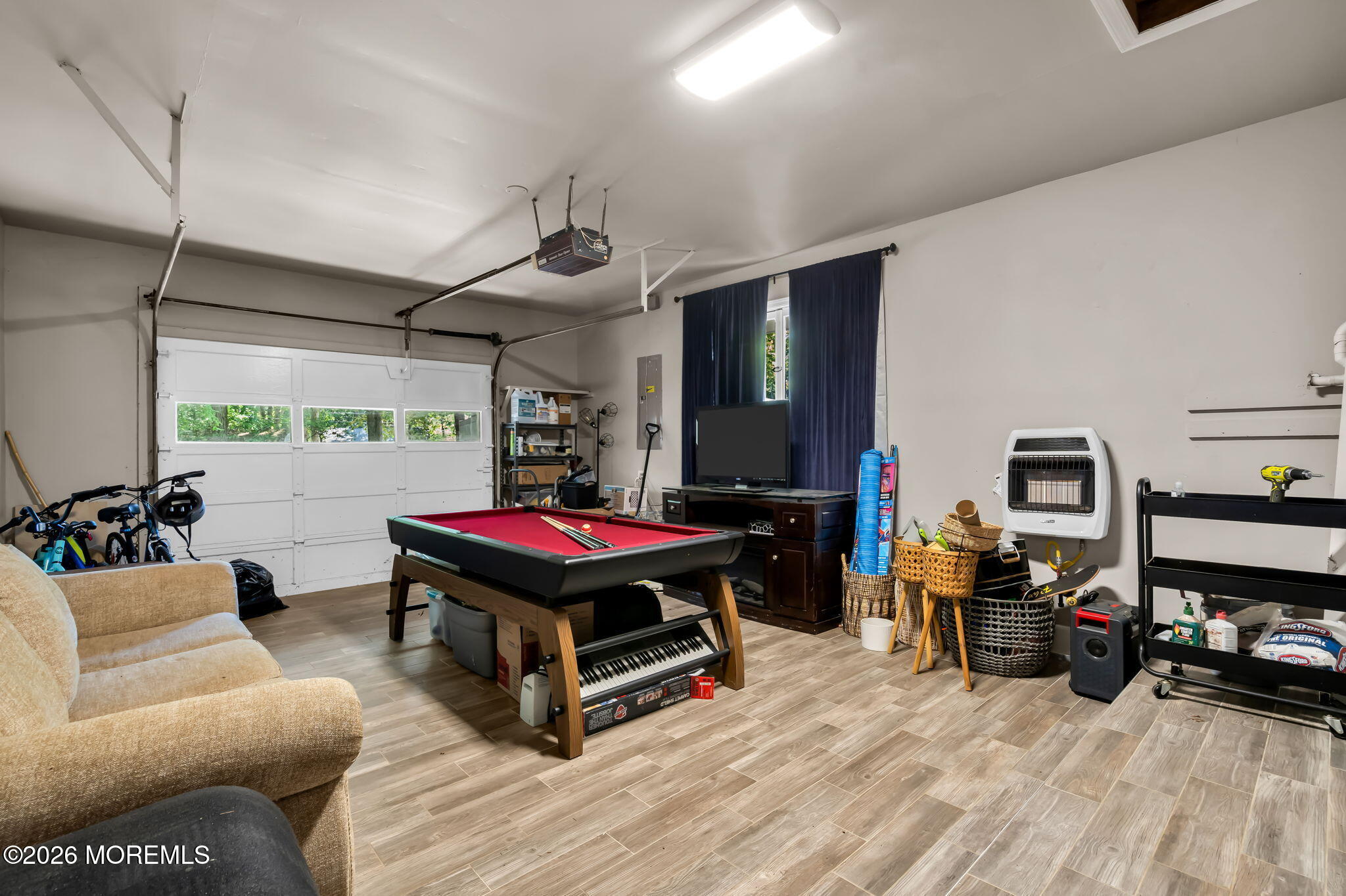 10 Woodland Terrace Lincroft NJ 07738