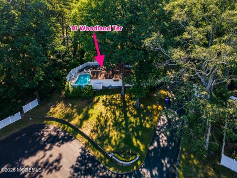 10 Woodland Terrace Lincroft NJ 07738