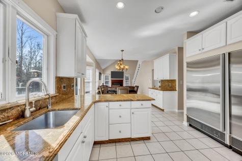 1 Brentwood Drive Manalapan NJ 07726