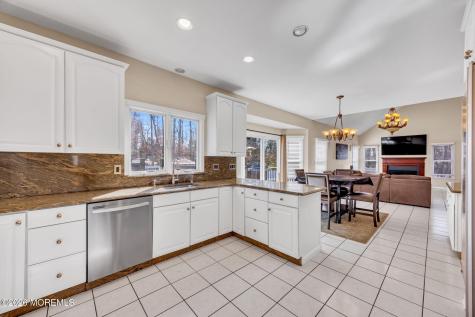 1 Brentwood Drive Manalapan NJ 07726