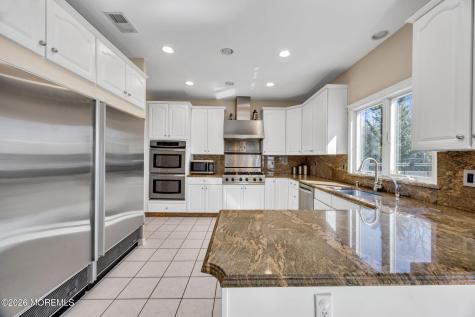 1 Brentwood Drive Manalapan NJ 07726