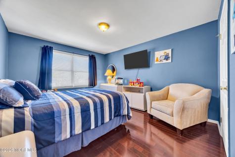 1 Brentwood Drive Manalapan NJ 07726