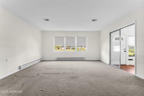 1182A Clydebank Court Lakewood NJ 08701
