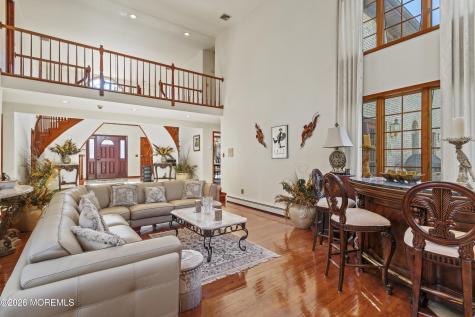 305 Woodview Court Toms River NJ 08755