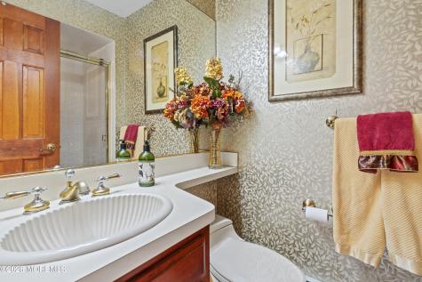 305 Woodview Court Toms River NJ 08755