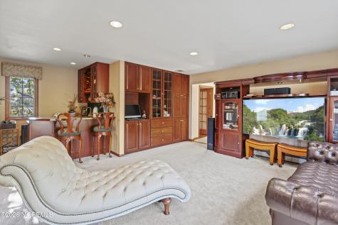 305 Woodview Court Toms River NJ 08755