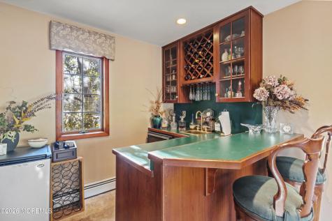 305 Woodview Court Toms River NJ 08755