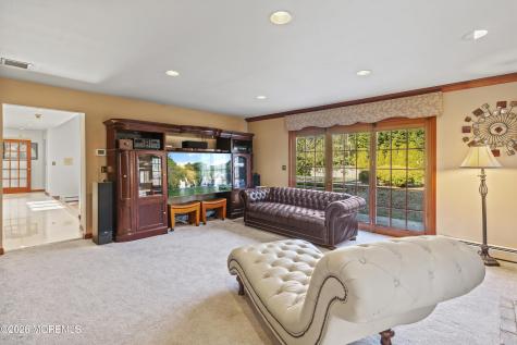 305 Woodview Court Toms River NJ 08755