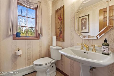 305 Woodview Court Toms River NJ 08755
