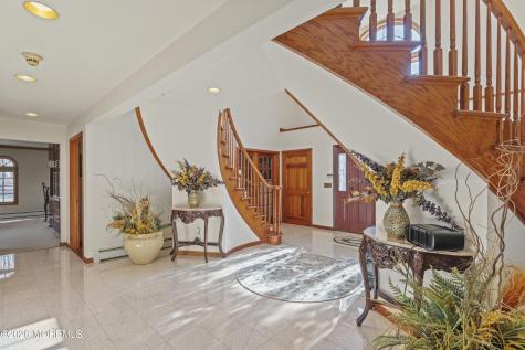 305 Woodview Court Toms River NJ 08755