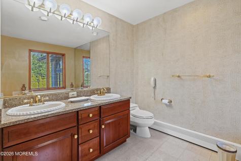 305 Woodview Court Toms River NJ 08755