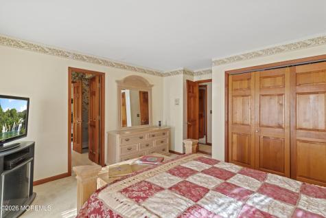 305 Woodview Court Toms River NJ 08755