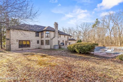 305 Woodview Court Toms River NJ 08755