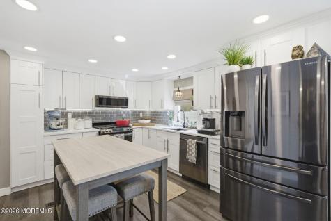 70 Deer Way Manalapan NJ 07726