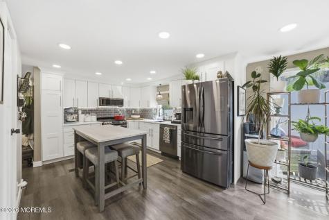 70 Deer Way Manalapan NJ 07726