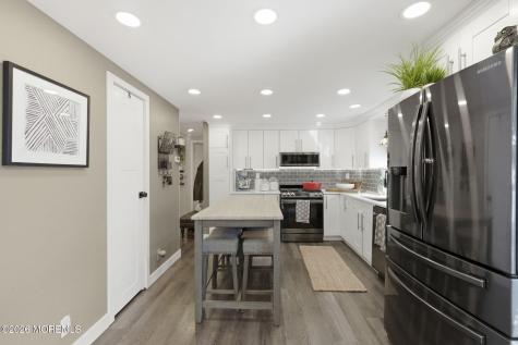 70 Deer Way Manalapan NJ 07726