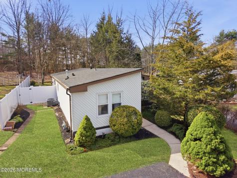 70 Deer Way Manalapan NJ 07726