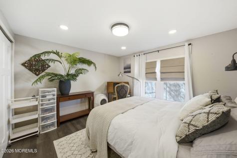 70 Deer Way Manalapan NJ 07726