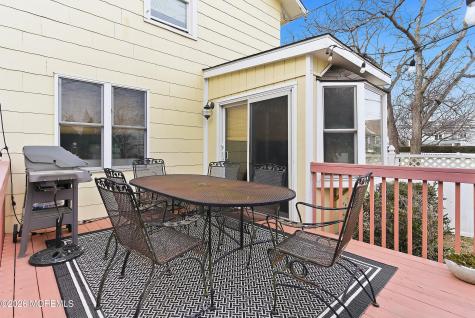 526 W End Avenue Avon-by-the-sea NJ 07717