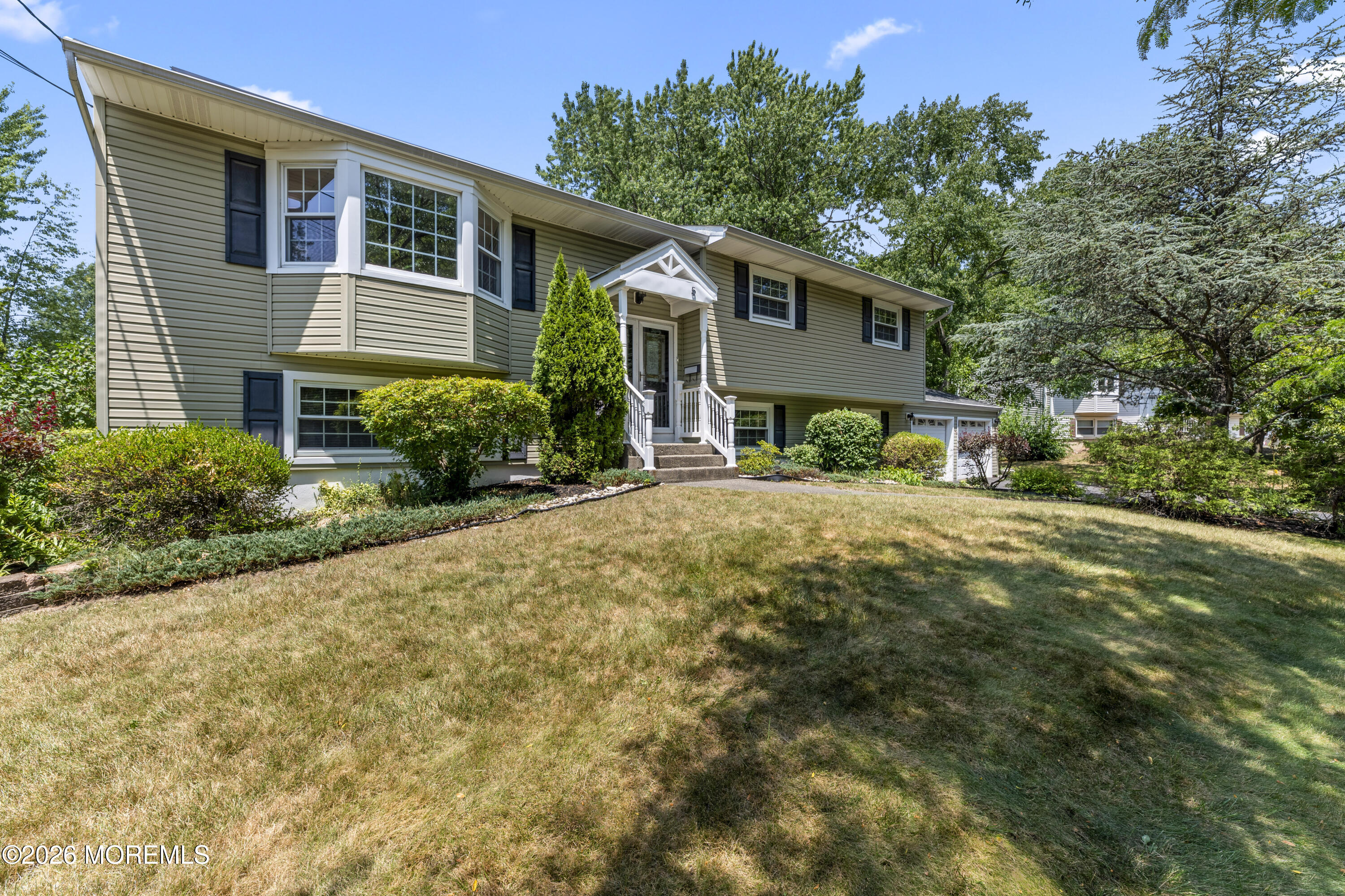 5 Yale Court East Brunswick NJ 08816