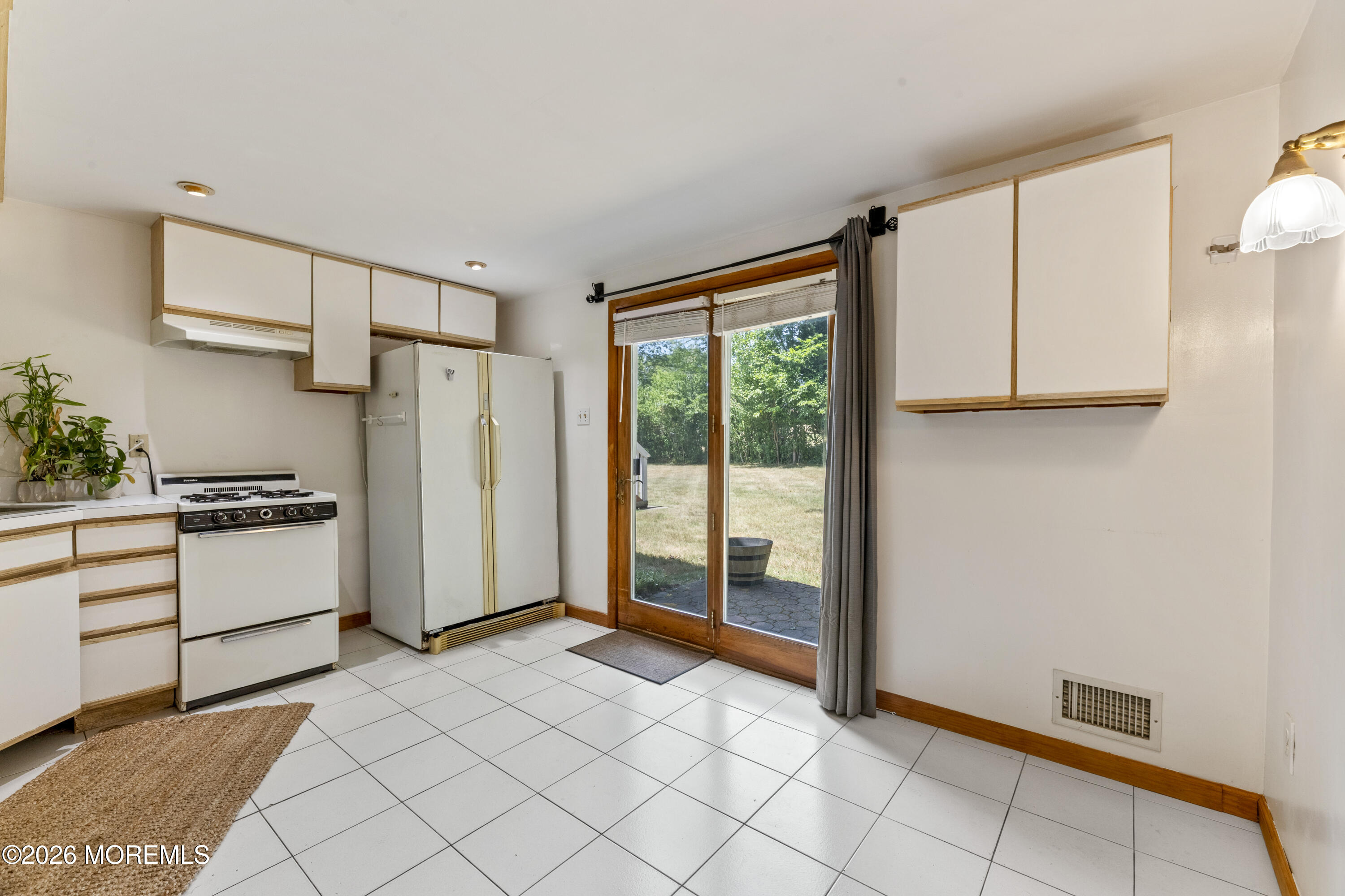 5 Yale Court East Brunswick NJ 08816