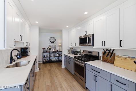 745 Oak Glen Road Howell NJ 07731