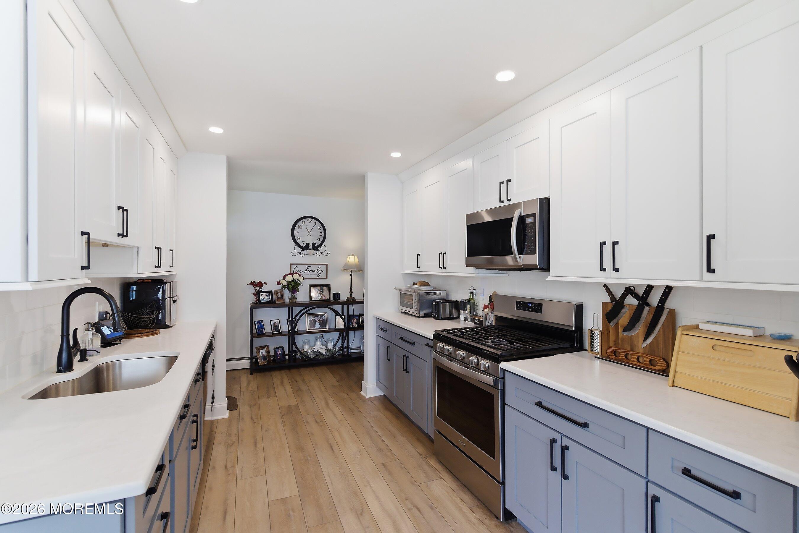 745 Oak Glen Road Howell NJ 07731