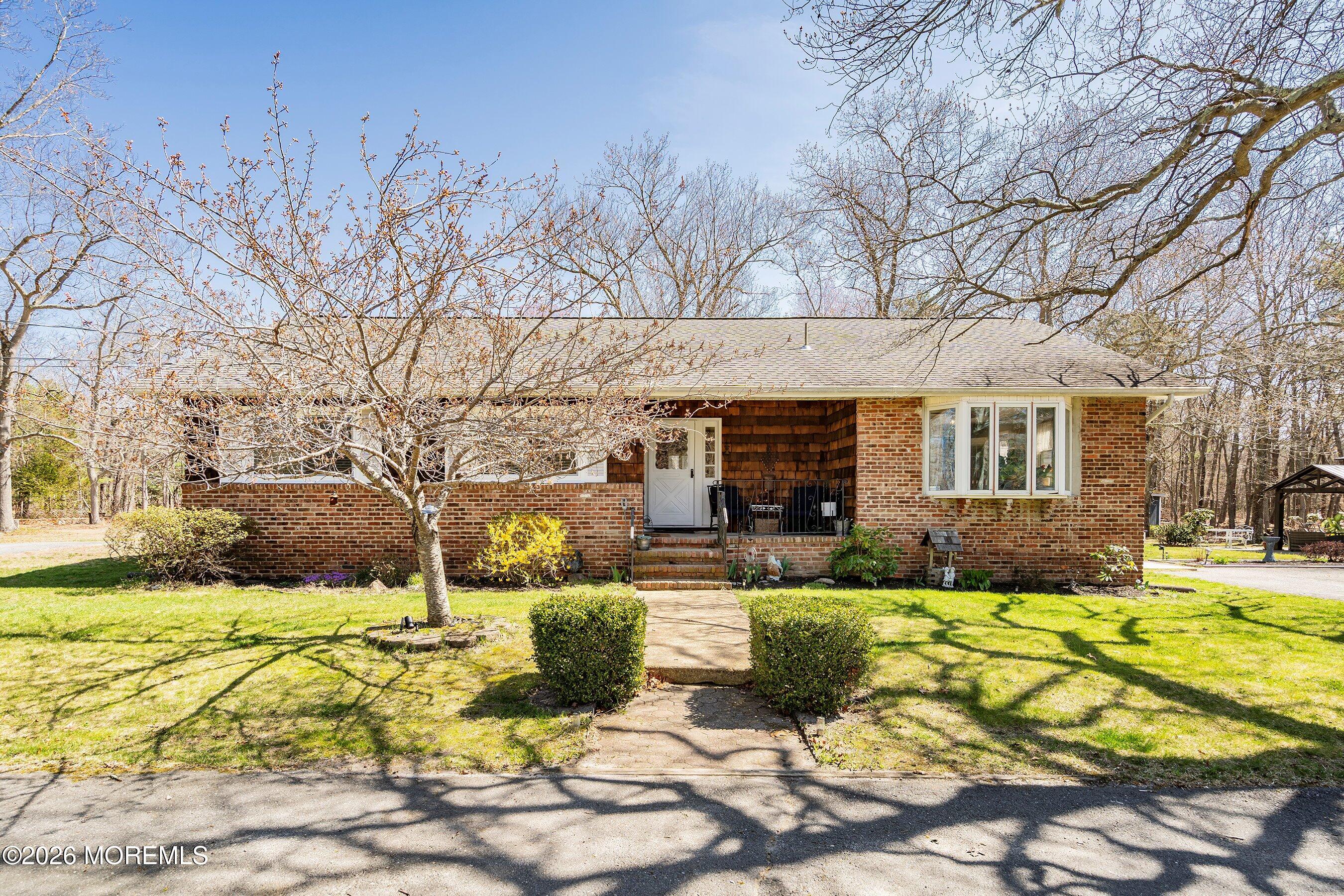 745 Oak Glen Road Howell NJ 07731
