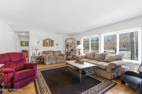 745 Oak Glen Road Howell NJ 07731
