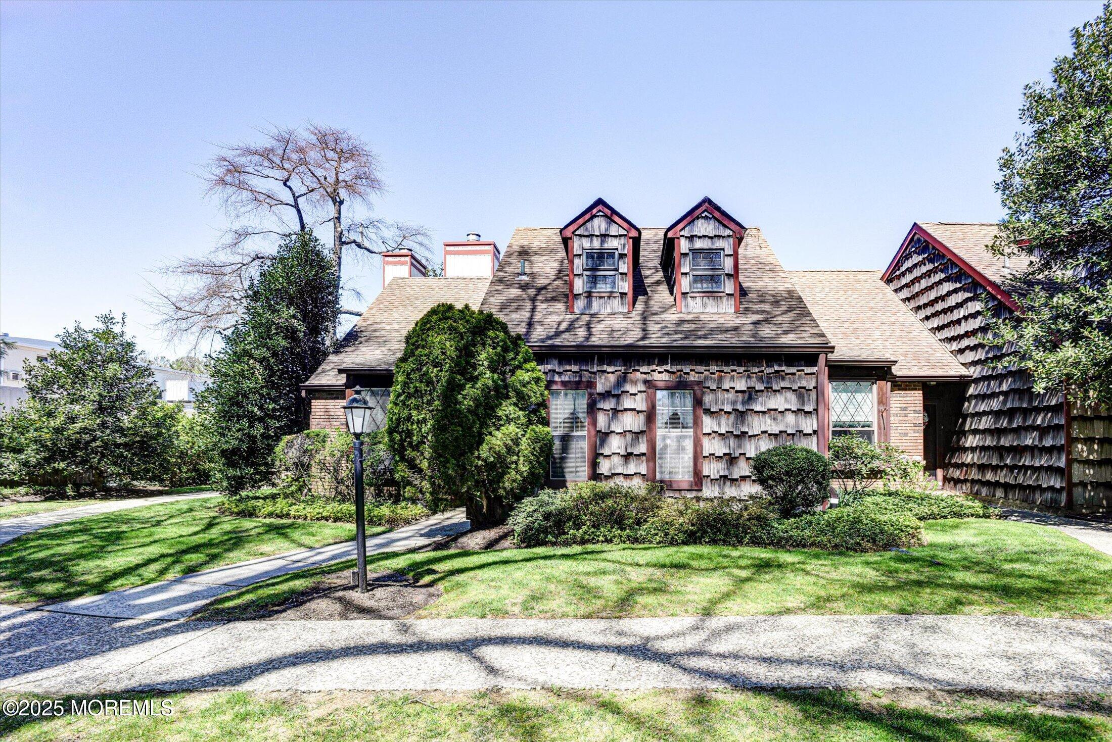 55 Cheshire Square Little Silver NJ 07739