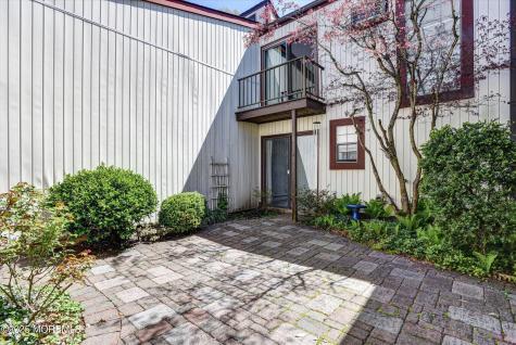 55 Cheshire Square Little Silver NJ 07739