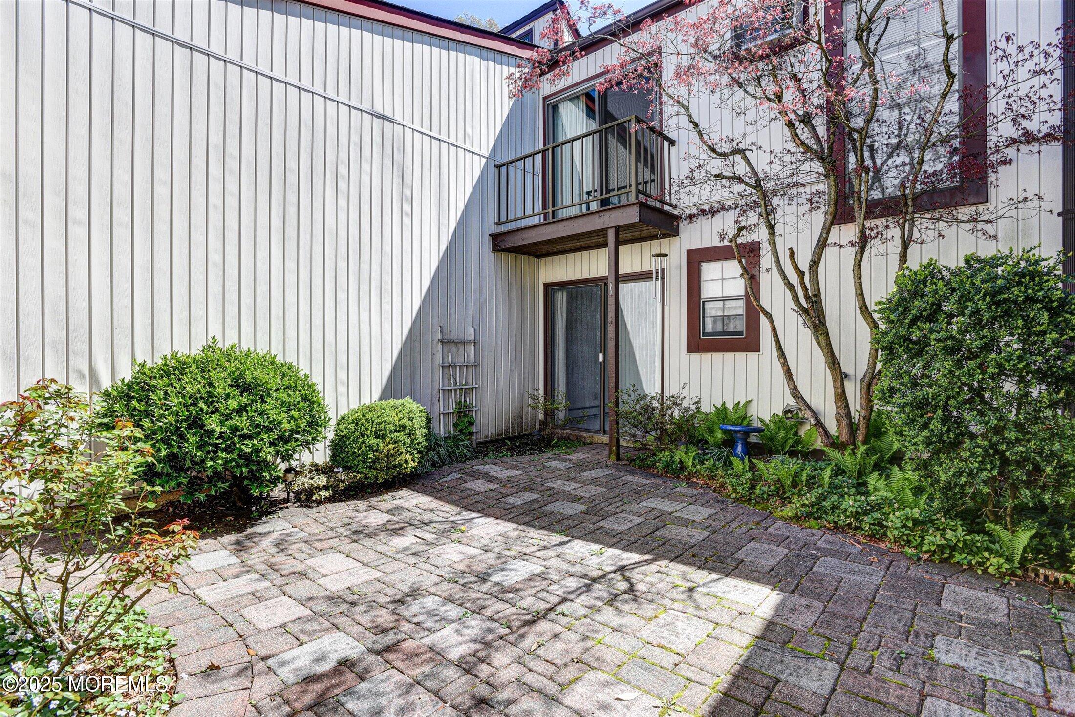 55 Cheshire Square Little Silver NJ 07739