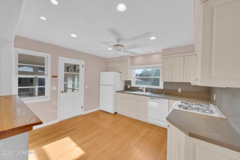 304 8th Avenue Sea Girt NJ 08750