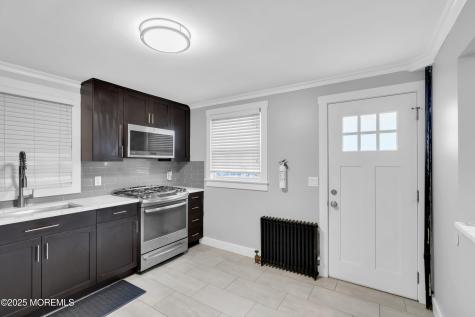 20 Burnet Street Avenel NJ 07001