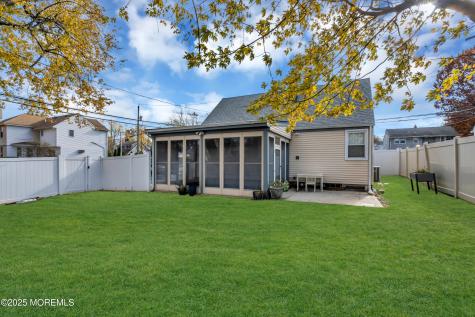 20 Burnet Street Avenel NJ 07001