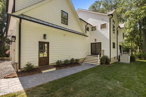 306 Valley Street Middletown NJ 07748