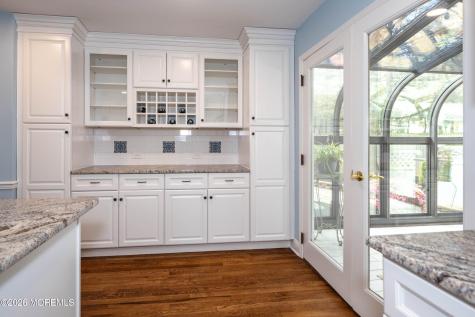 4 Woodland Road Holmdel NJ 07733