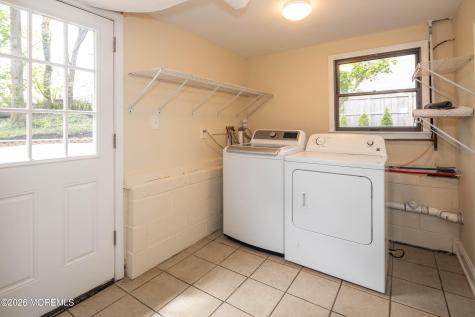 4 Woodland Road Holmdel NJ 07733