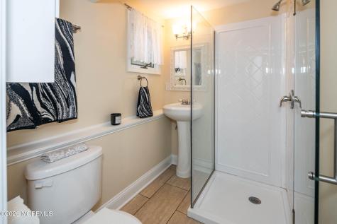 4 Woodland Road Holmdel NJ 07733