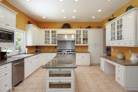 6 Hayes Court Atlantic Highlands NJ 07716