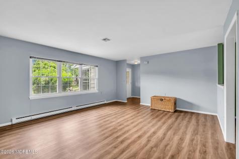 679B New Castle Court Lakewood NJ 08701